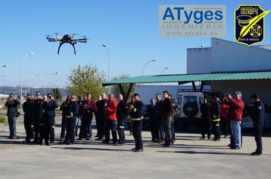 ATyges imparte curso sobre el uso de drones en emergencias para la administración andaluza
