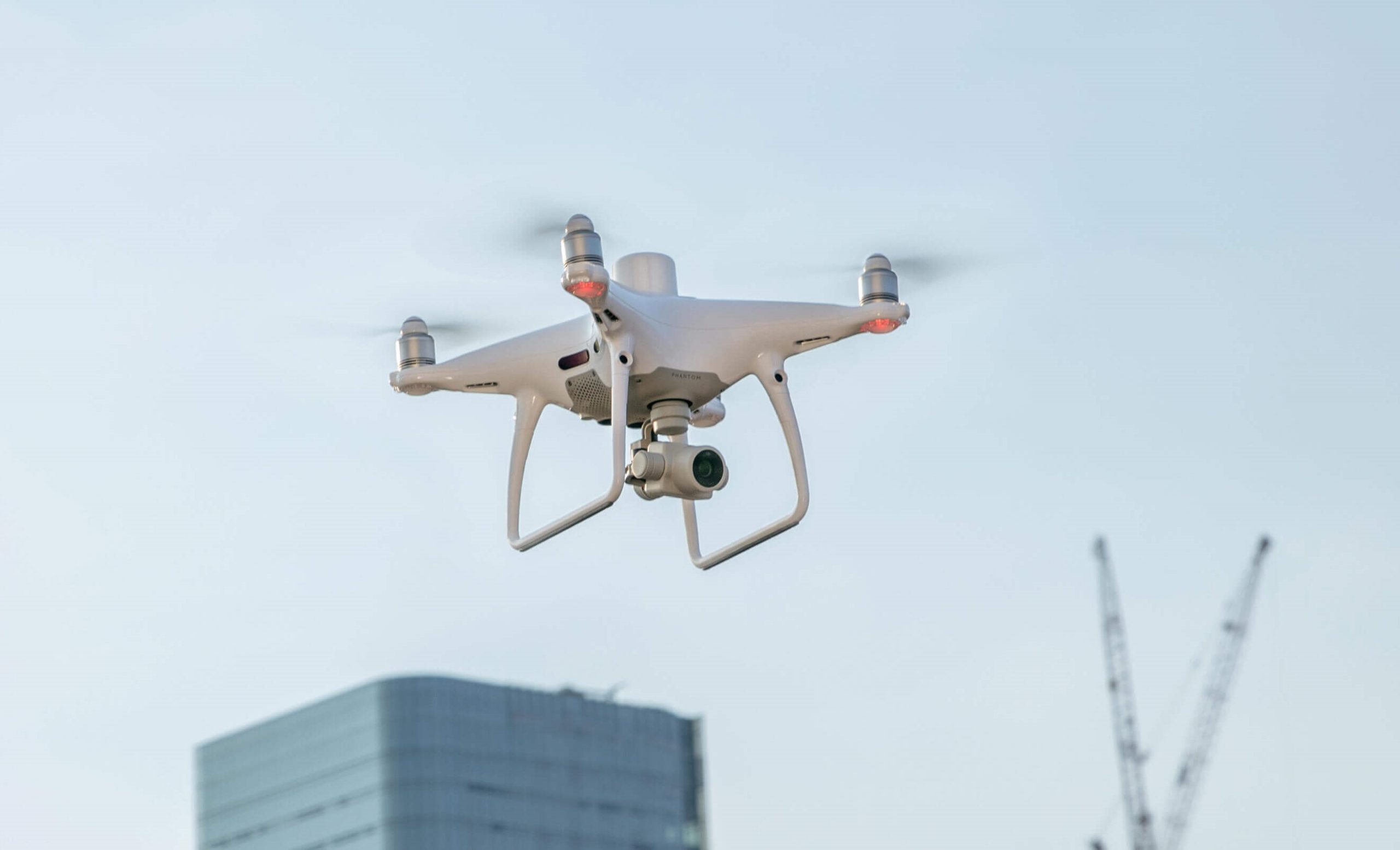 dron-phanton-4